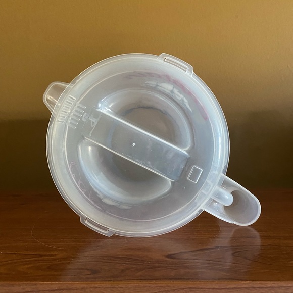 Live like a captain, party like a pirate plastic ice tea pitcher - Picture 6 of 9